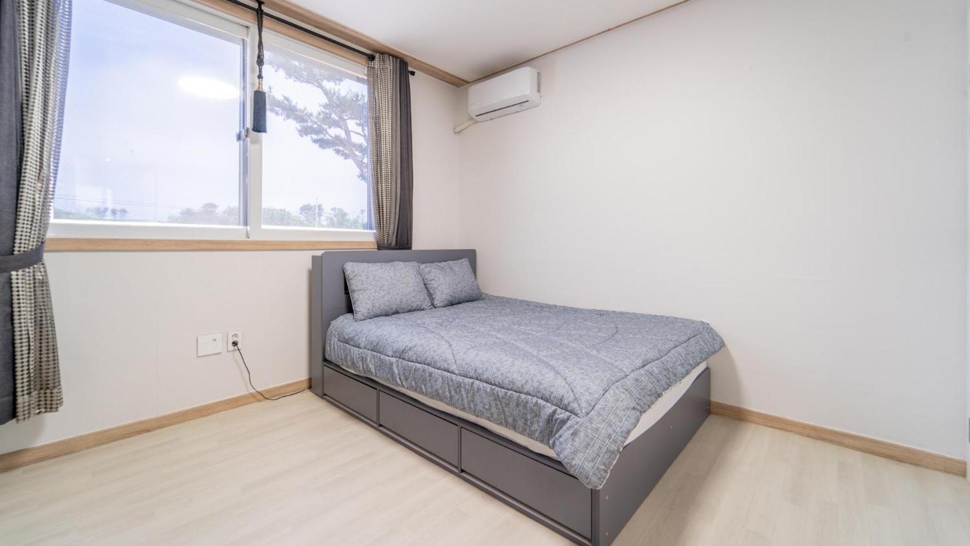 Goseong Pinetree Pension Room photo